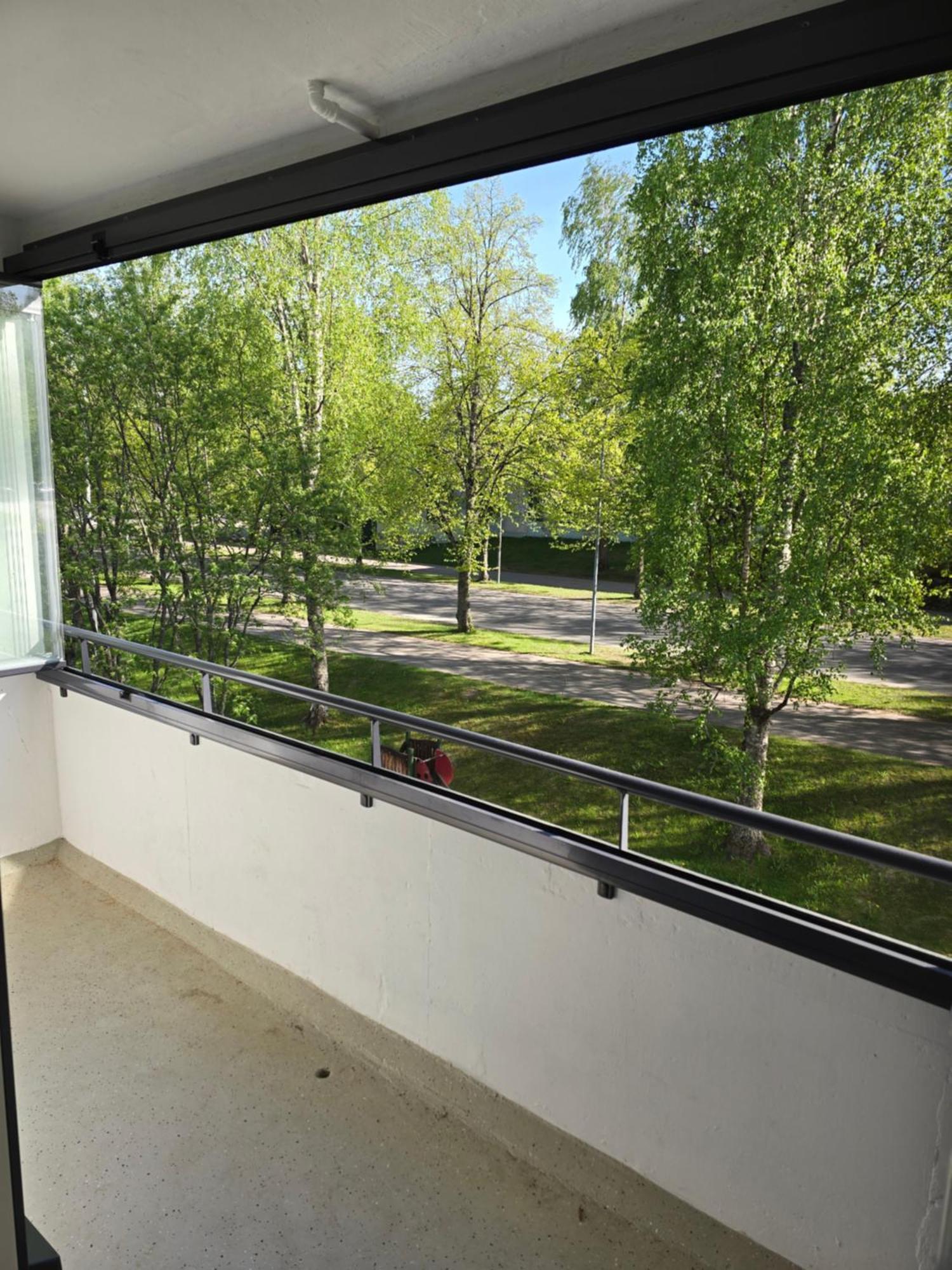 Avara Ja Kodikas Huoneisto Parvekkeella Heinola Exterior foto